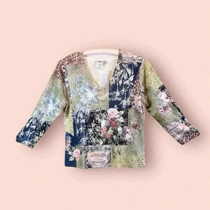 Alberto Makali coquette v neck 3/4 sleeve sweater